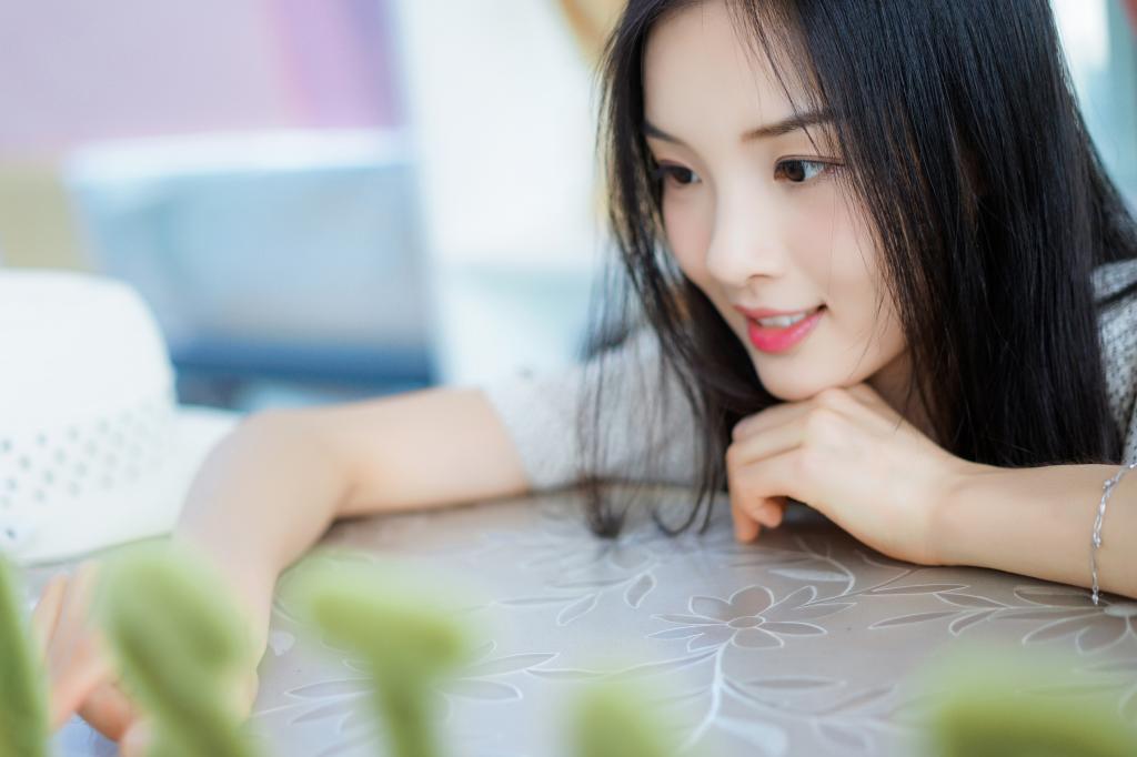女人主動(dòng)給你這三樣?xùn)|西，才是真心愛你，想和你過一輩子